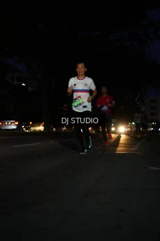 Runner Photo 4171427