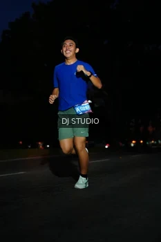 Runner Photo 4171663