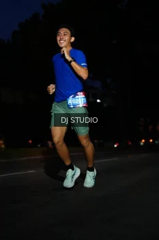 Runner Photo 4171667