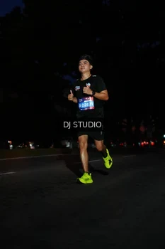 Runner Photo 4171697