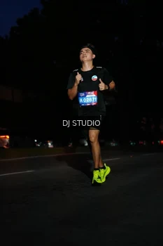 Runner Photo 4171699