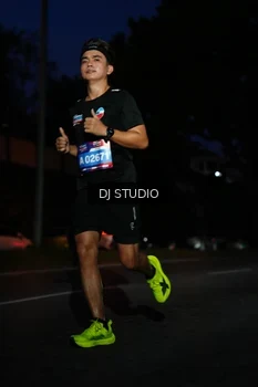 Runner Photo 4171700