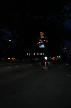 Runner Photo 4171713