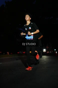 Runner Photo 4171722