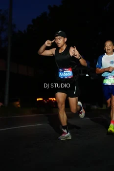 Runner Photo 4171756