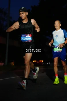 Runner Photo 4171757