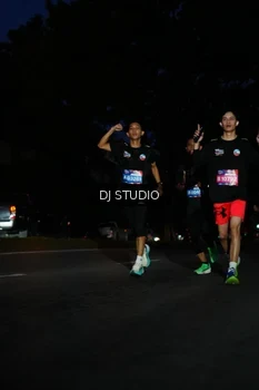 Runner Photo 4171806