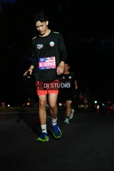 Runner Photo 4171818