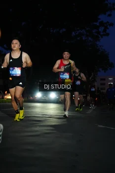 Runner Photo 4172084