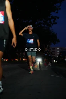 Runner Photo 4172156