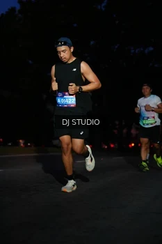 Runner Photo 4172316