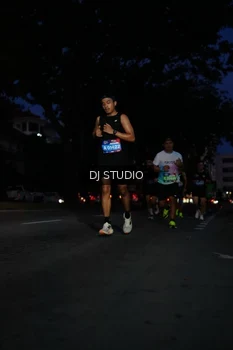 Runner Photo 4172335