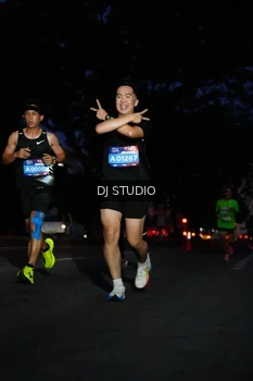Runner Photo 4172336