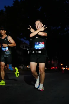 Runner Photo 4172341