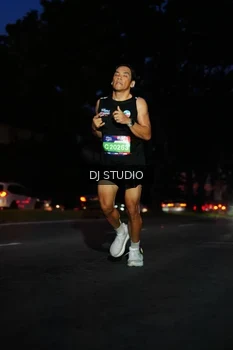 Runner Photo 4172373