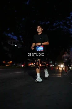 Runner Photo 4172389