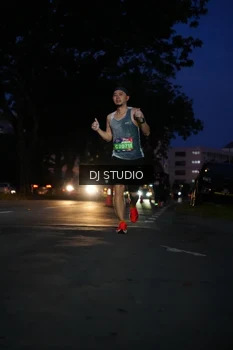 Runner Photo 4172400