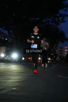 Runner Photo 4172420