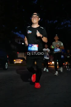Runner Photo 4172426