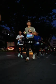 Runner Photo 4172429