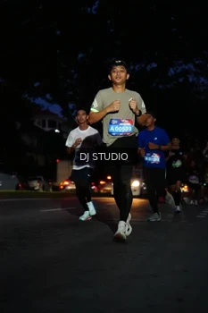 Runner Photo 4172431