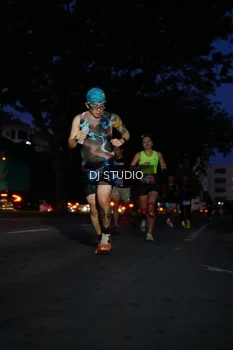 Runner Photo 4172461