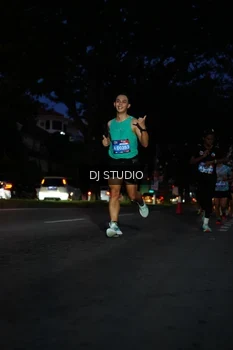 Runner Photo 4172480