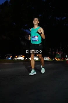 Runner Photo 4172489