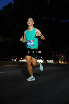 Runner Photo 4172491