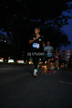 Runner Photo 4172498