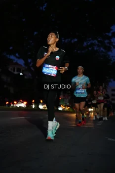 Runner Photo 4172499