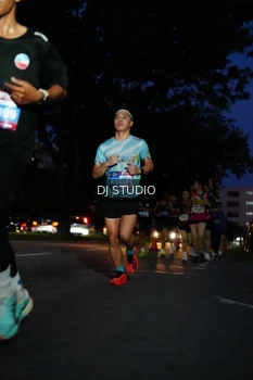 Runner Photo 4172501