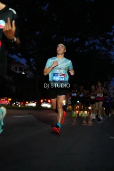 Runner Photo 4172504