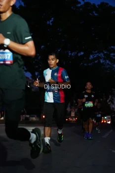 Runner Photo 4172800