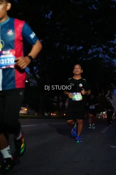 Runner Photo 4172813