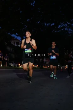 Runner Photo 4172817