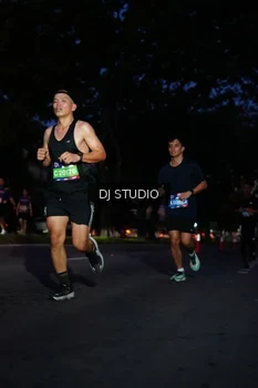 Runner Photo 4172823