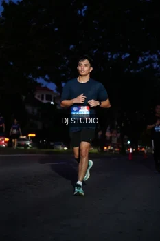 Runner Photo 4172830