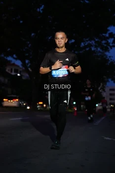 Runner Photo 4172840