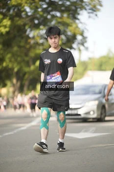 Runner Photo 4174296