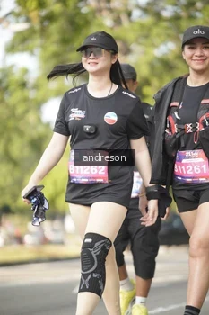 Runner Photo 4174402