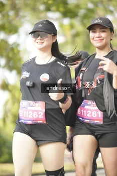 Runner Photo 4174407