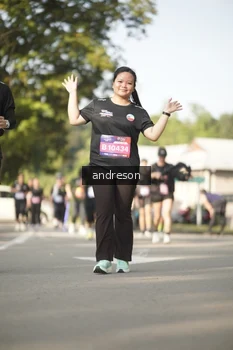 Runner Photo 4174408
