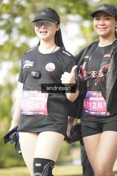 Runner Photo 4174411