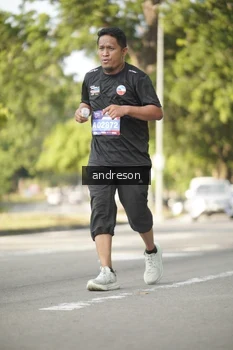 Runner Photo 4174426