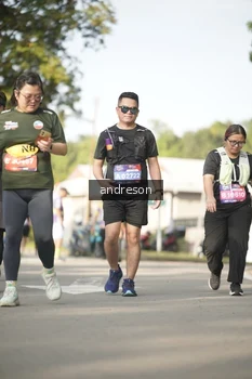 Runner Photo 4174444