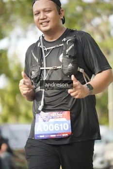 Runner Photo 4174458