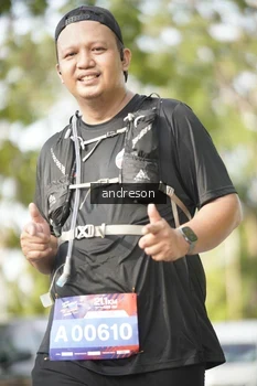 Runner Photo 4174467