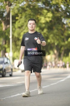 Runner Photo 4174474