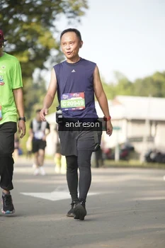 Runner Photo 4174479